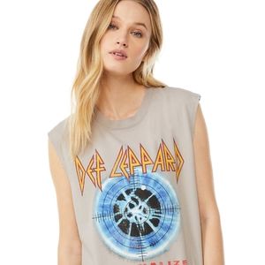 NWT Def Leppard Gray Muscle T-shirt